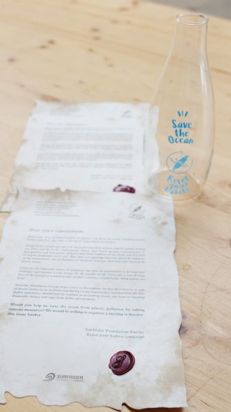 message et bouteille en verre
